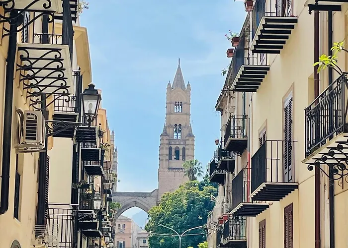 I Carrettieri - A Few Steps From The Cathedral דירה