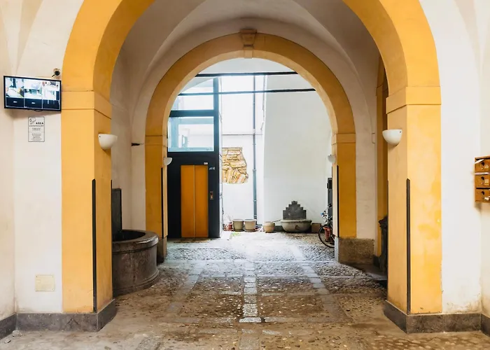 I Carrettieri - A Few Steps From The Cathedral *